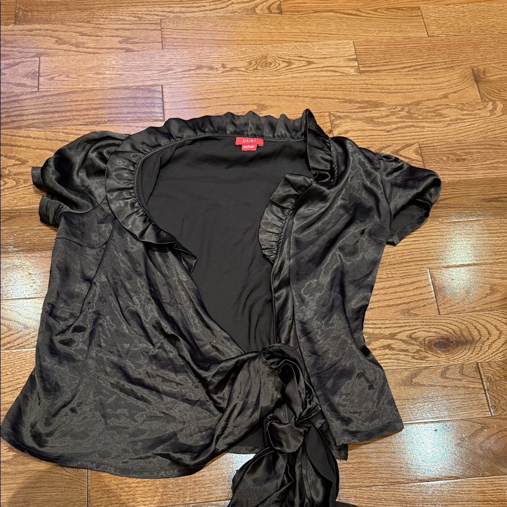 Daisy Black Satin Top
